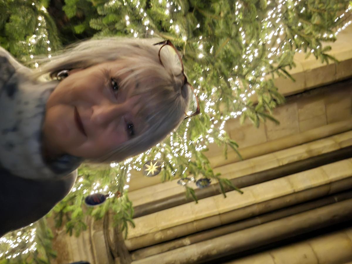 JaKe Growling assisted by Jacqueline Evans