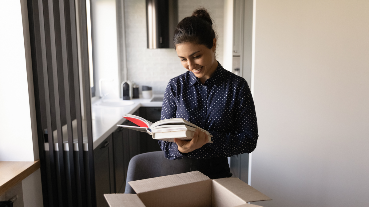 The Top 5 Self-Publishing Tips To Follow and 5 Pitfalls to Avoid